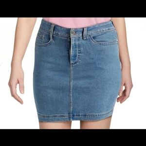 Lee Women's Blue Denim Mini Skort - Sz 16